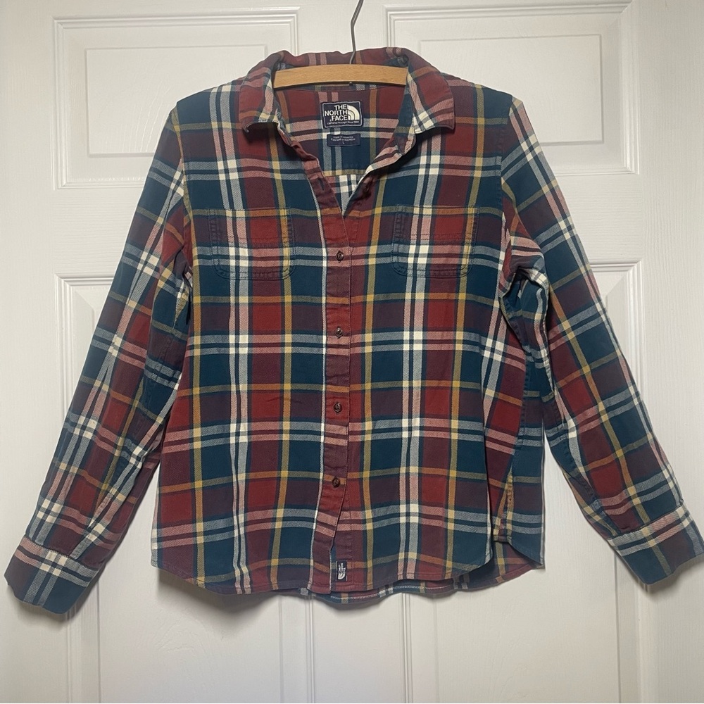 The North Face Womens Large Button Up Flannel Long Sleeve Plaid Top Fall Fasion